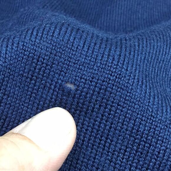 John W. Nordstrom Merino Wool V-Neck Sweater (F12) - Picture 6 of 7